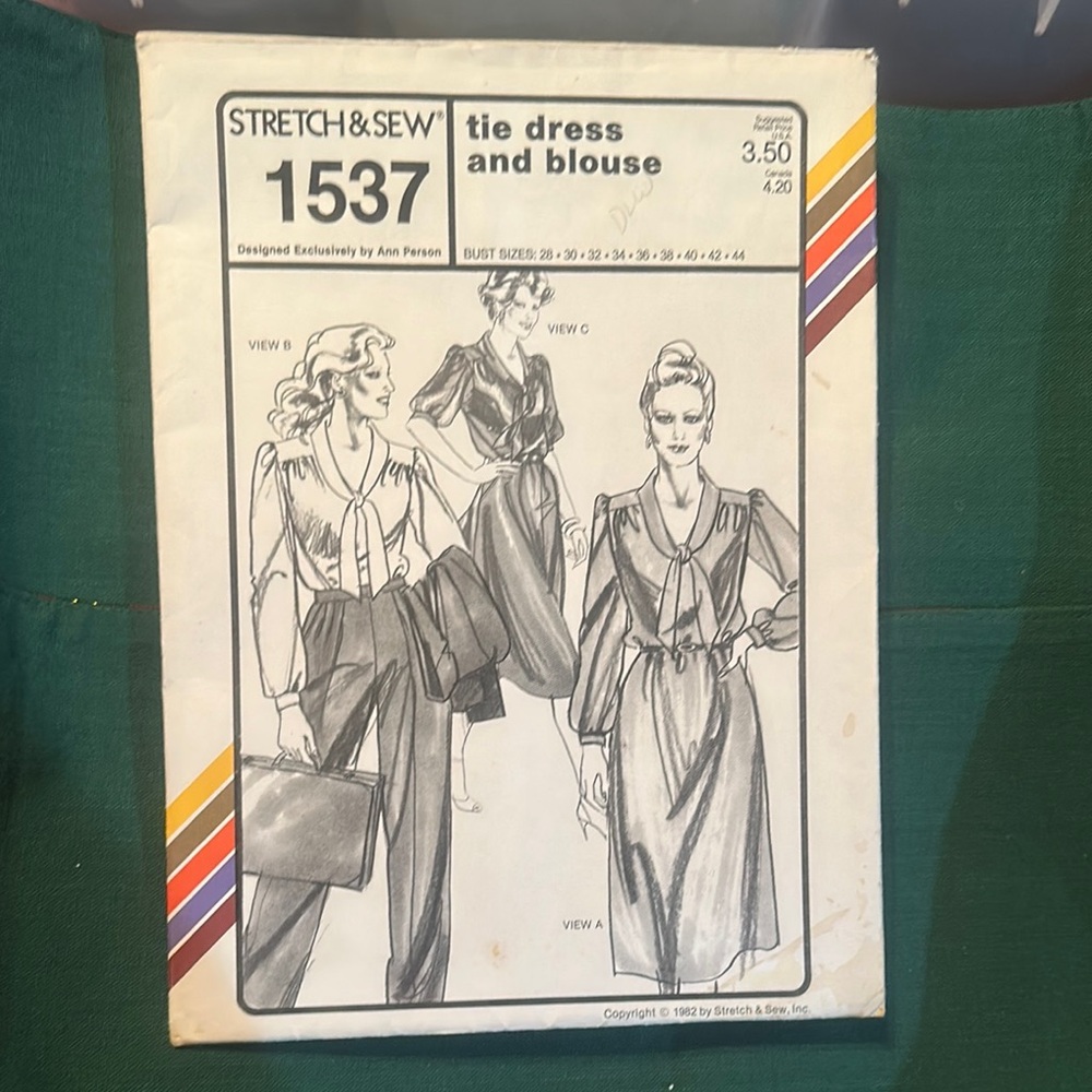 Stretch & Sew Tie Dress and Blouse Pattern 1537